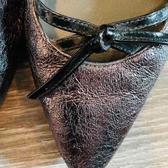 Stuart Weitzman size 6.5 mint condition flats - Picture 8 of 9